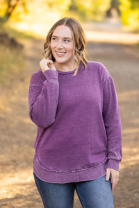 Vintage Wash Pullover in Purple