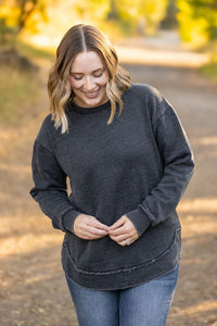 Vintage Wash Pullover in Black