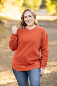 Vintage Wash Pullover in Rust