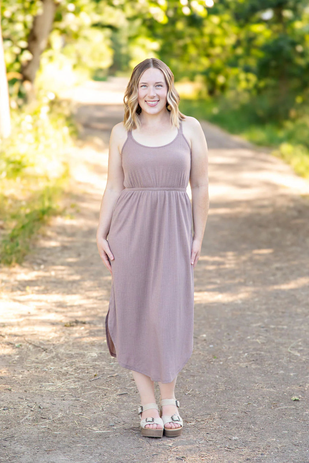 Reagan Ribbed Midi Dress - Mocha