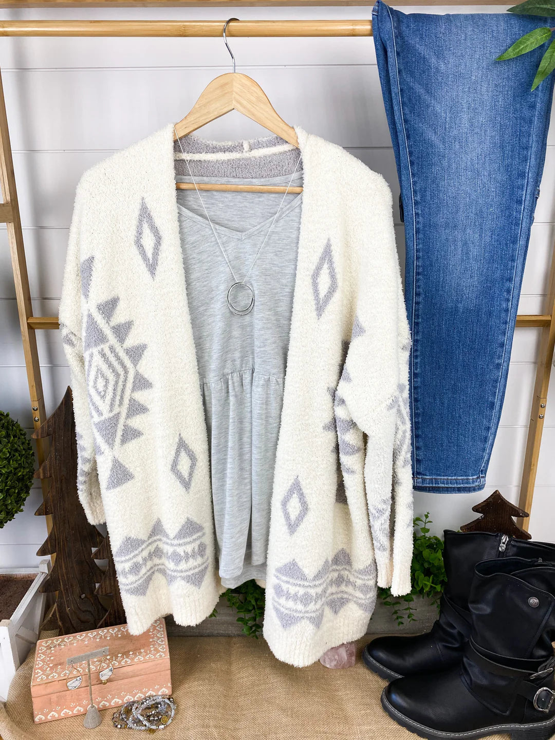 Blanket Cardigan - Ivory Aztec