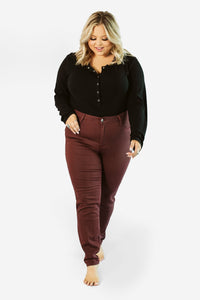 Valerie Skinny Jeans in Plus