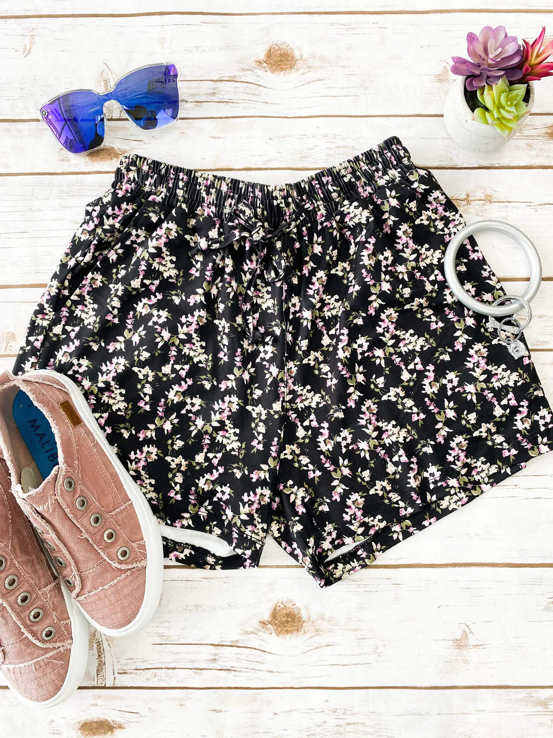 Jamie Shorts - Black Floral