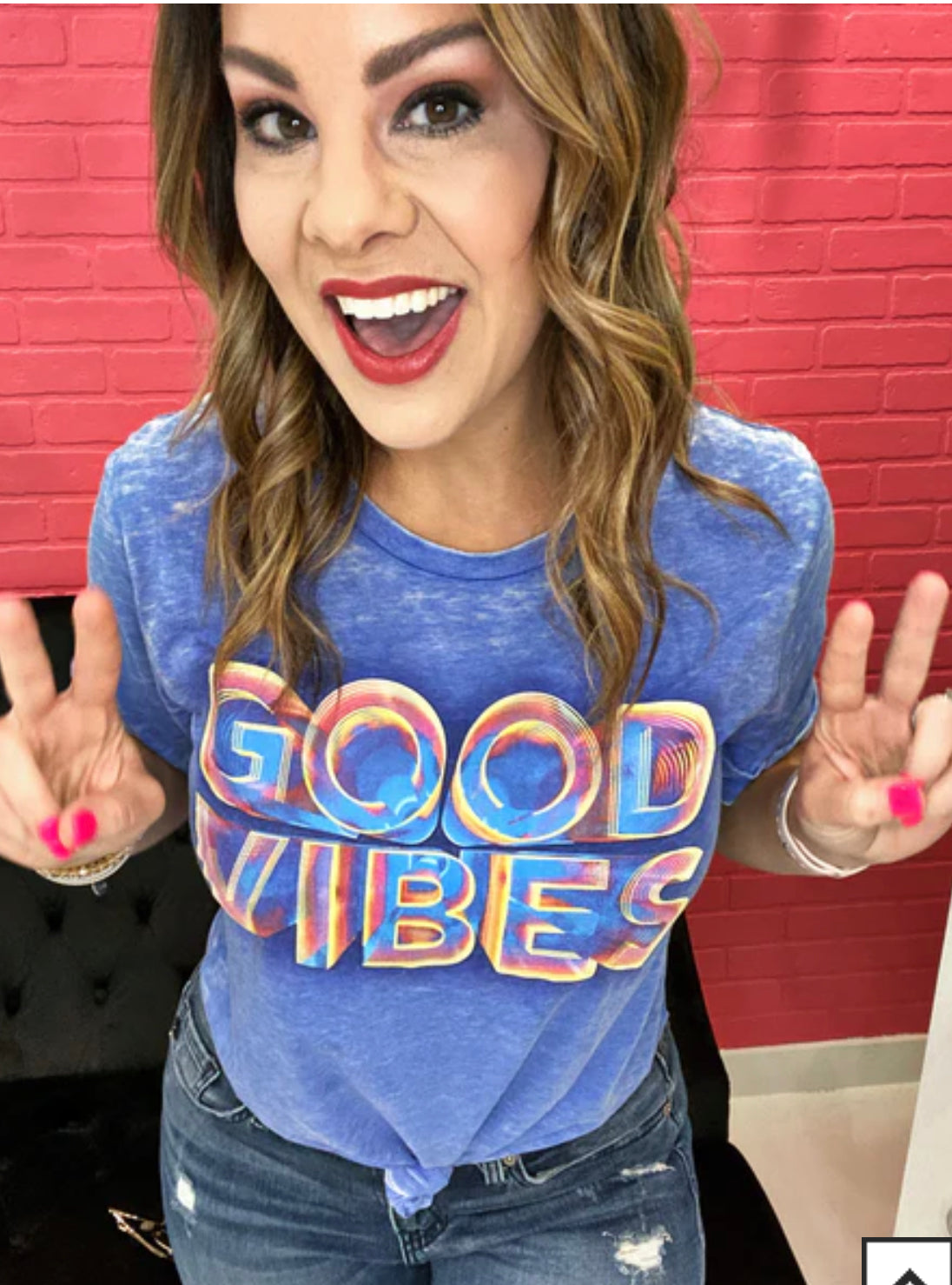 Good Vibes Tee