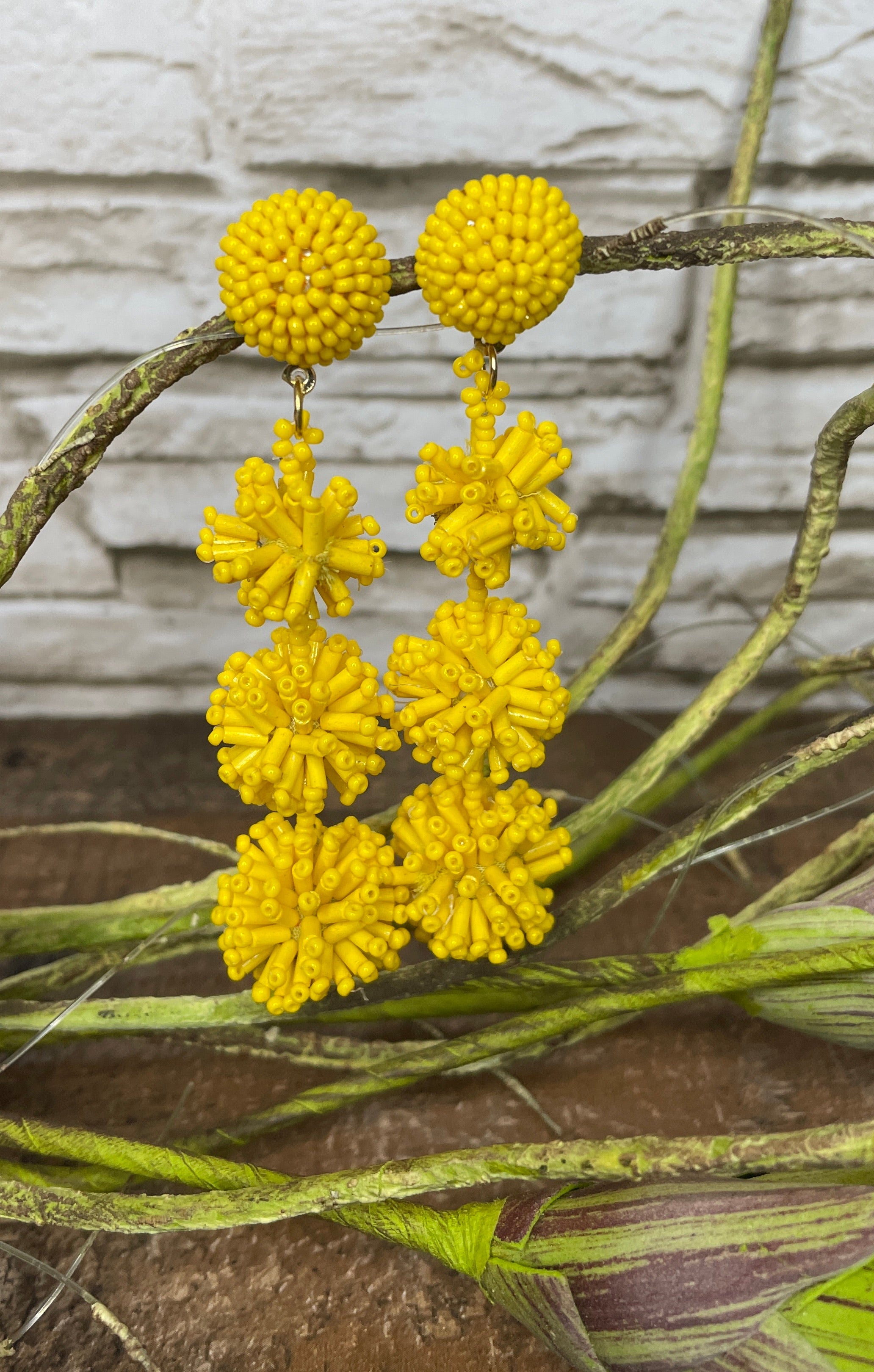 Sunburst Beaded Earrings - Yellow