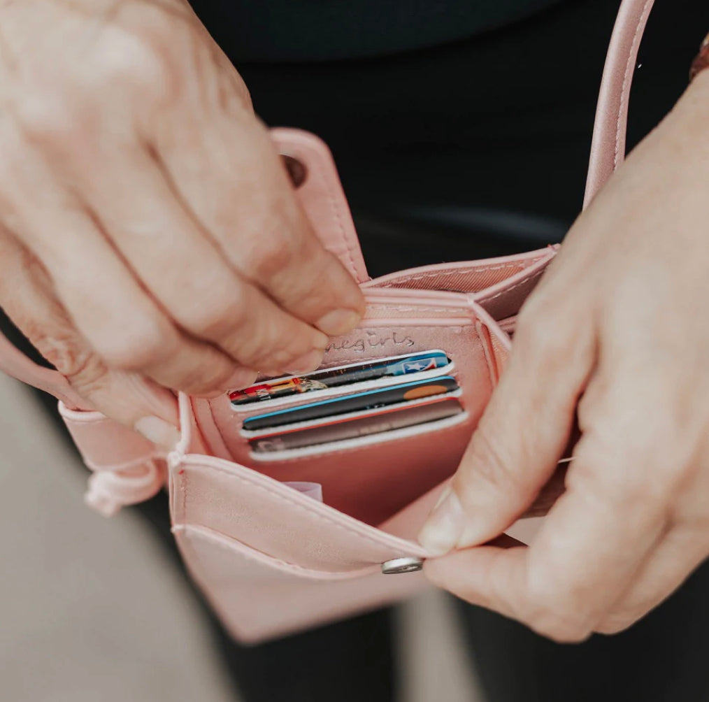 Rue Purse in Flamingo Pink