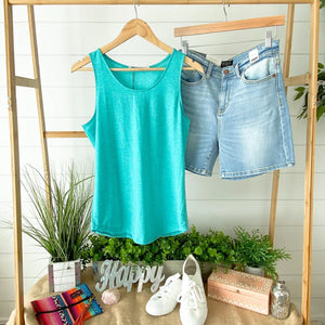 Tiffany Tank in Aqua