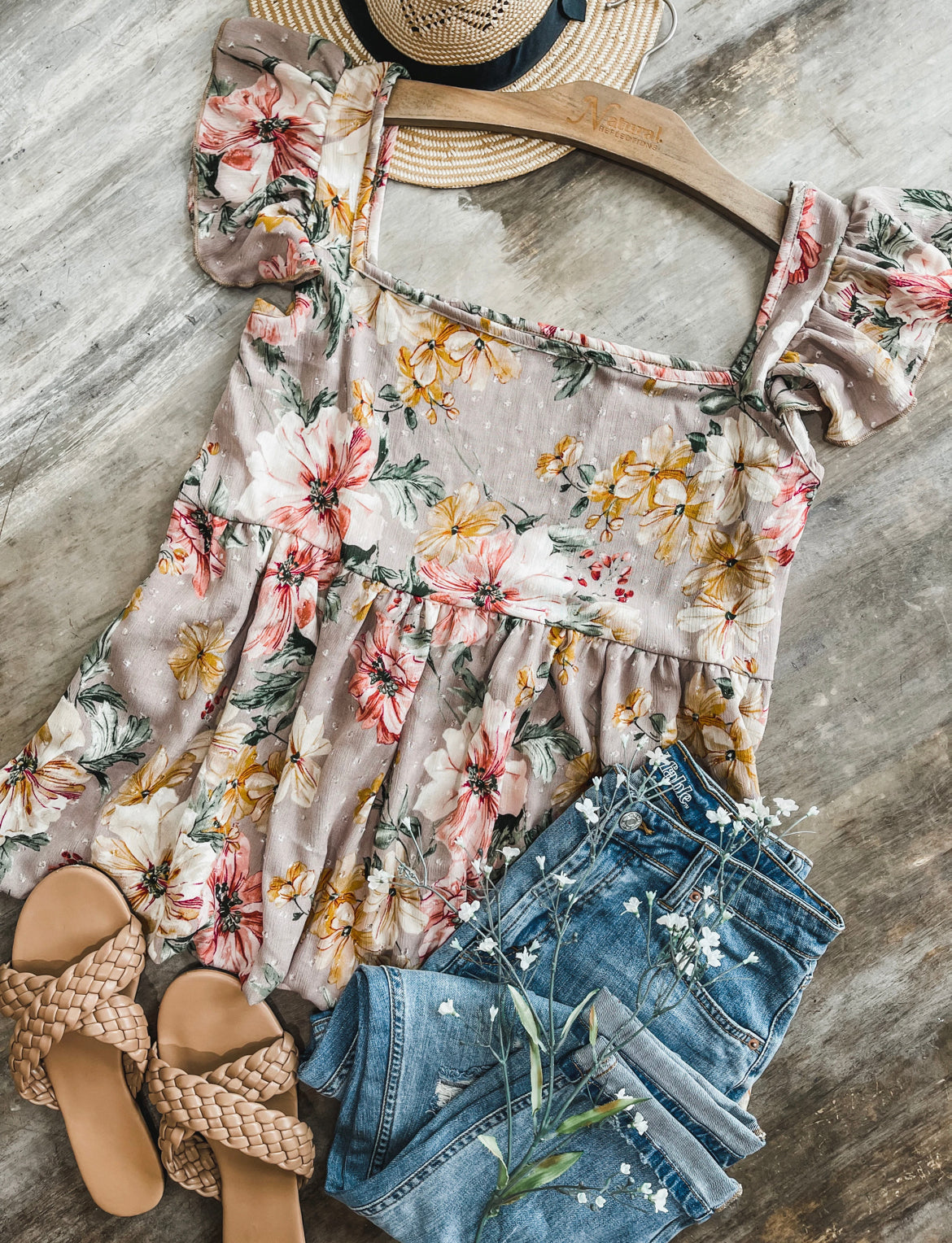 Silva Floral Top in Taupe