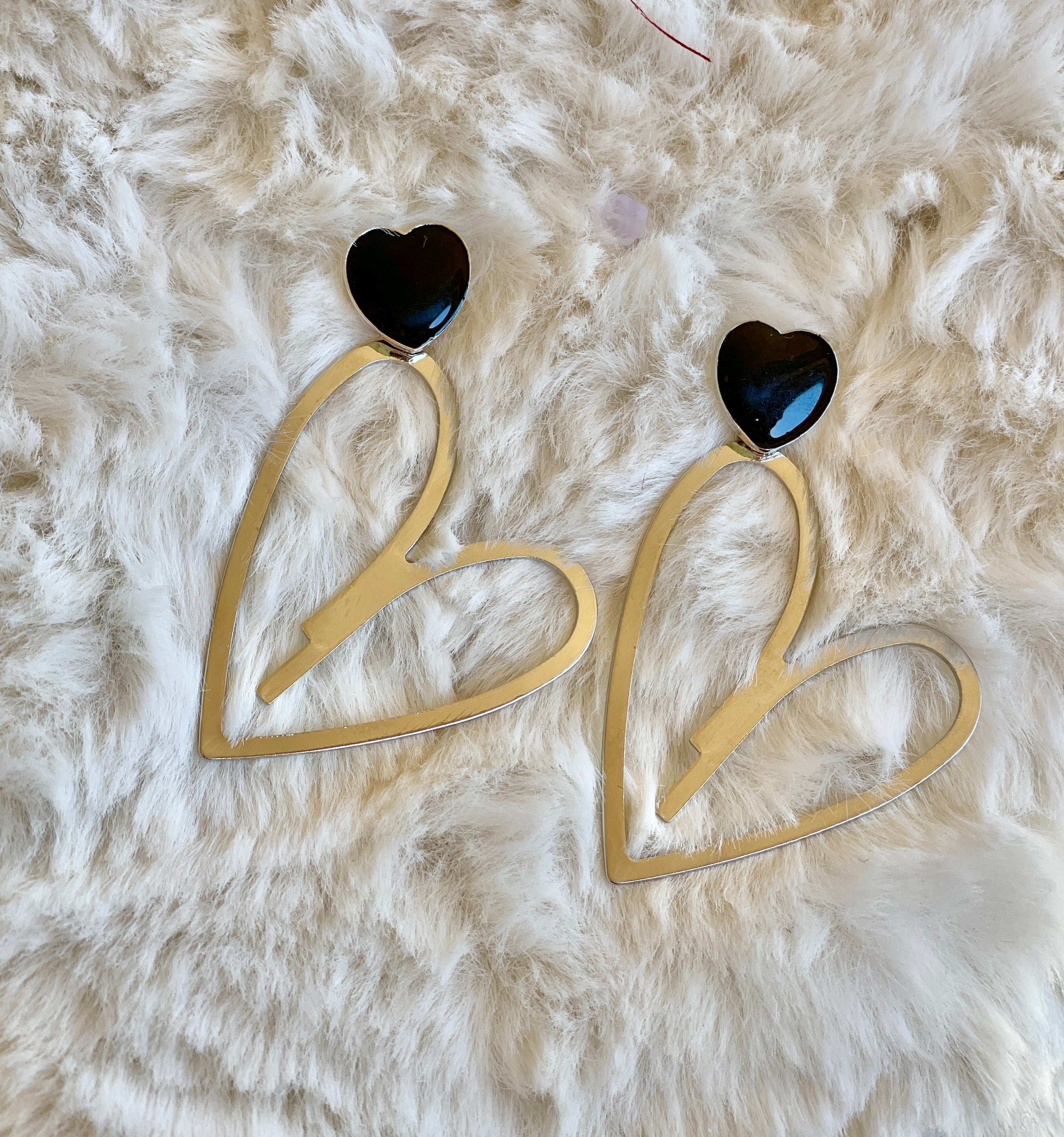 Dangling Hearts Earrings