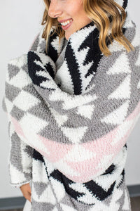 Plush and Fuzzy Blanket - Grey/Pink/Black Aztec